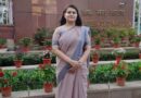 दादा से प्रेरणा, डॉक्टर के रूप में दिनभर सेवा और रात में ऑनलाइन पढ़ाई; अदिति के IAS बनने की कहानी