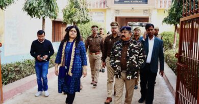 लोक सेवा आयोग द्वारा कराई जा रही परीक्षा को लेकर हापुर जिला अधिकारी व पुलिस अधीक्षक ने किया परीक्षा केंद्रो का भ्रमण